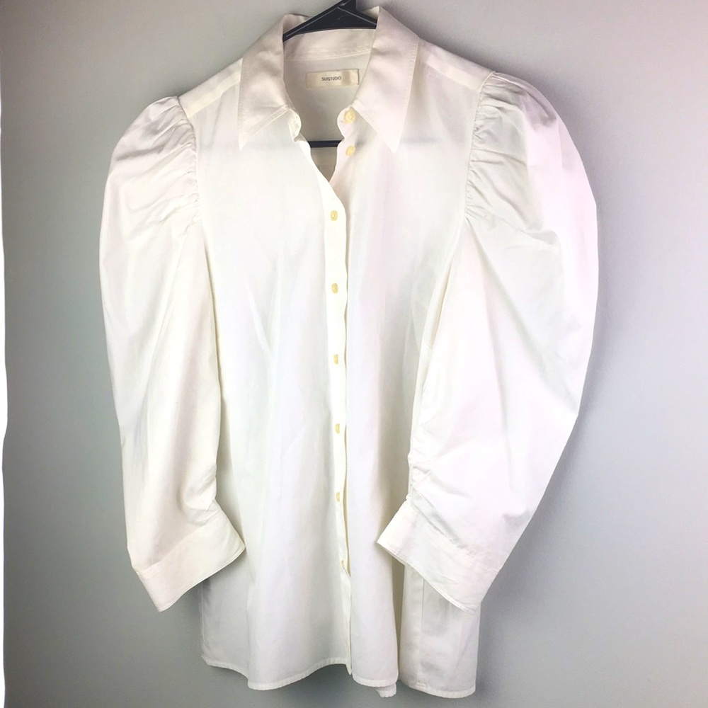Derek button down blouse crisp cotton with gathered shoulder and sleeves